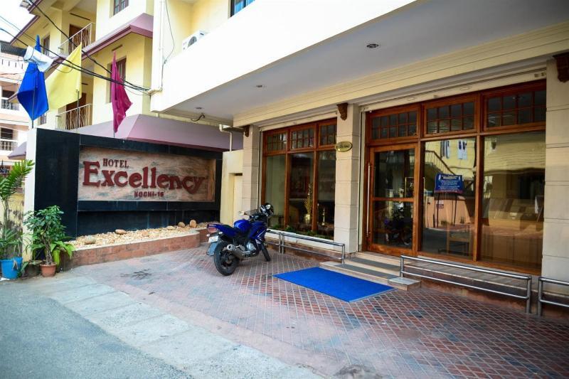 Hotel Excellency Kochi Exteriör bild