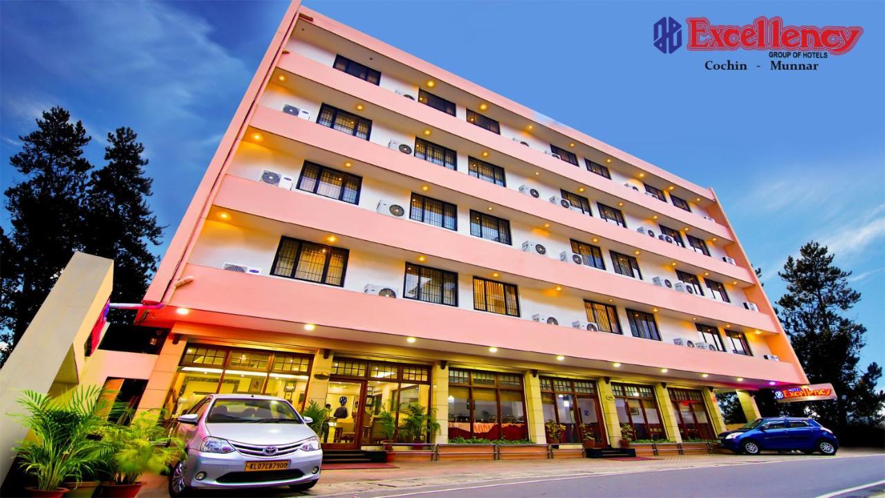 Hotel Excellency Kochi Exteriör bild